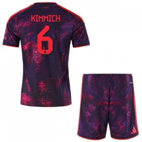 Camisola FC Bayern München Kimmich 6 Criança 3º Equipamento 2026-27 Manga Curta
