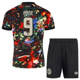 Camisola FC Bayern München Kane 9 Oktoberfest Criança 2026-27 Manga Curta